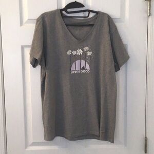 Life Is Good Gray Short Sleeve Tee Urban Design